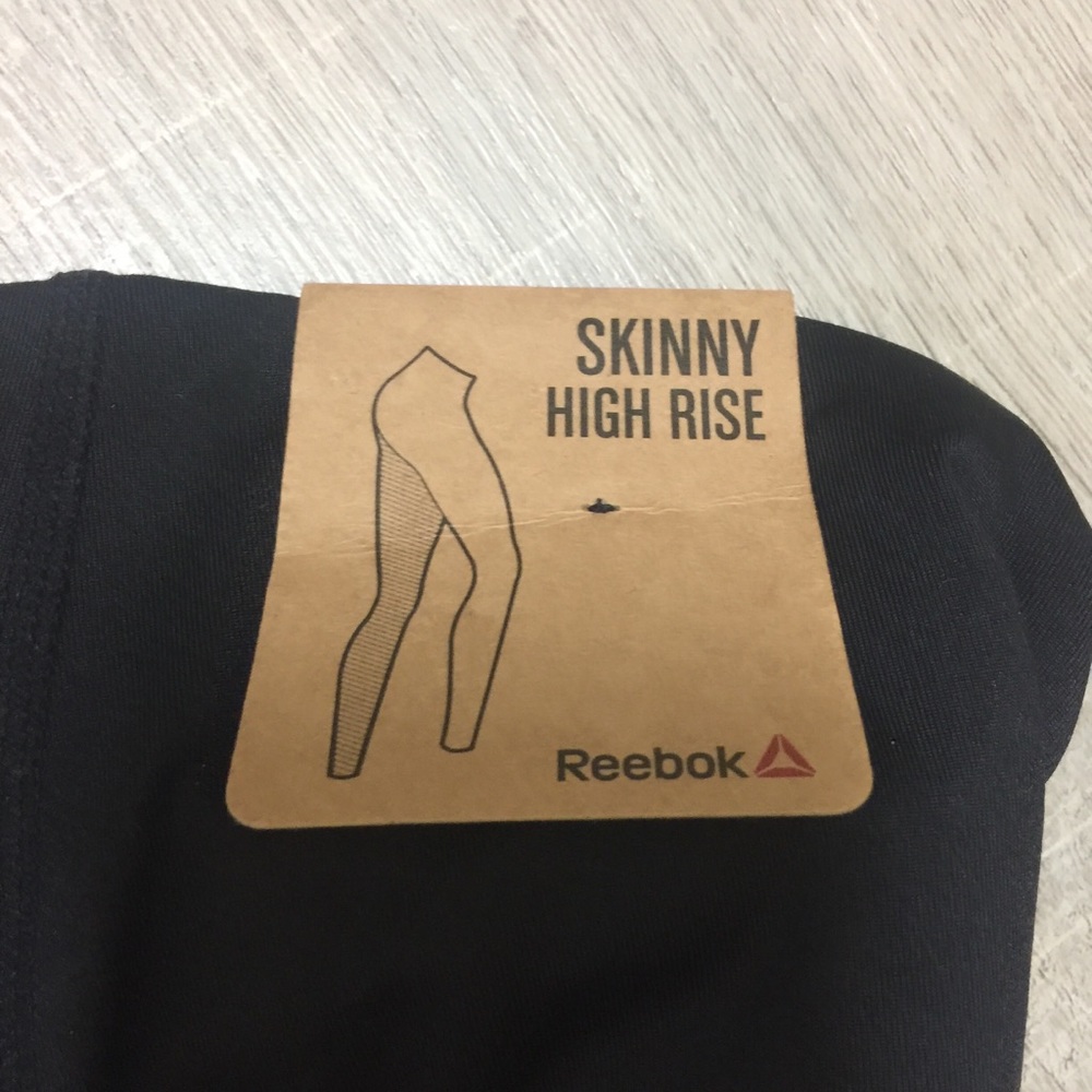 Black and Gold Reebok Set - Picture 6 of 7